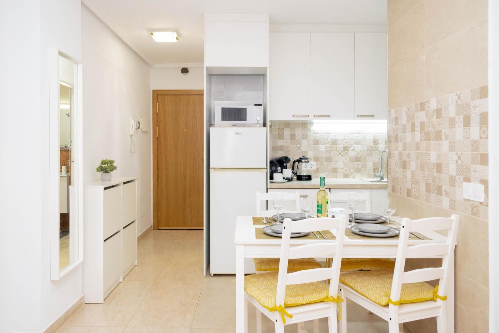 Apartamento Asta Apartment Torrevieja Exterior photo